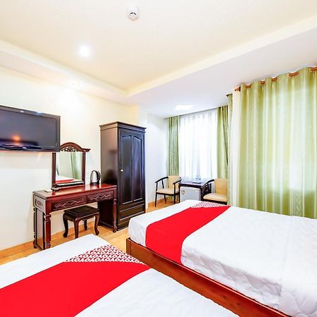 Oyo 243 Eden Hotel Nha Trang Exteriör bild